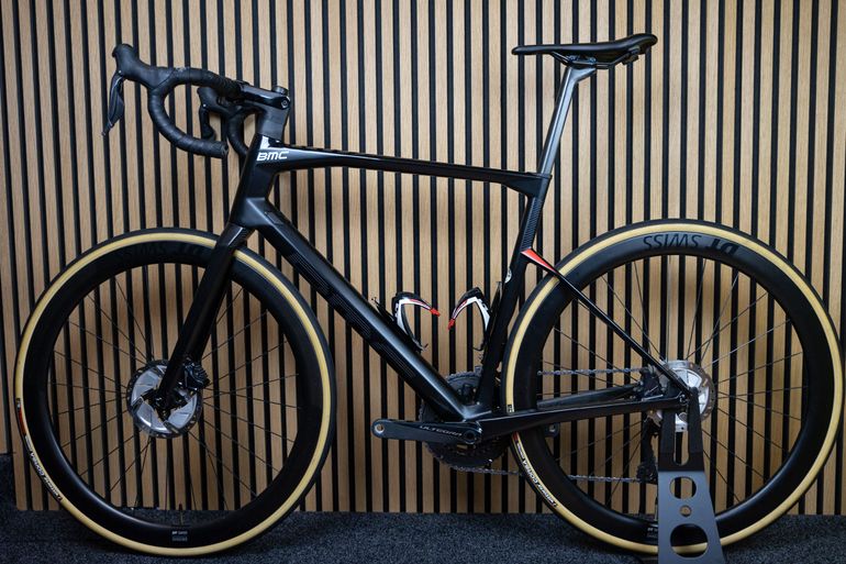 Gebrauchtes BMC Roadmachine 01 FOUR 2019 2019 Road & Gravel, Schwarz — Bild 2 von 13