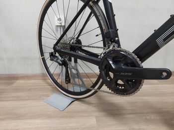 Used BMC Roadmachine FIVE 2023 2023 Road & Gravel, Black — image 3 of 3