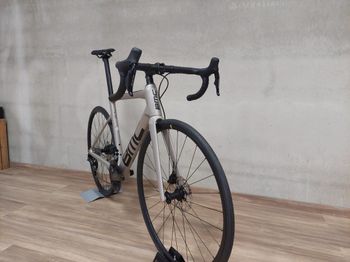BMC Teammachine SLR FIVE 2023 2023 Road & Gravel d'occasion — image 2 sur 3
