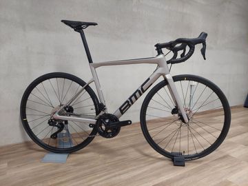 Used BMC Teammachine SLR FIVE 2023 2023 Road & Gravel, Light Gray — image 1 of 3