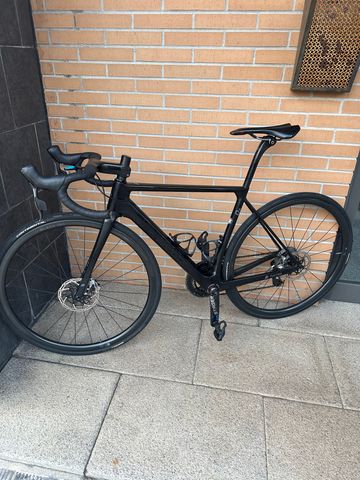 Used Factor O2 SRAM RED eTap AXS w/ Power Meter 2019 Road & Gravel, Black — image 2 of 11