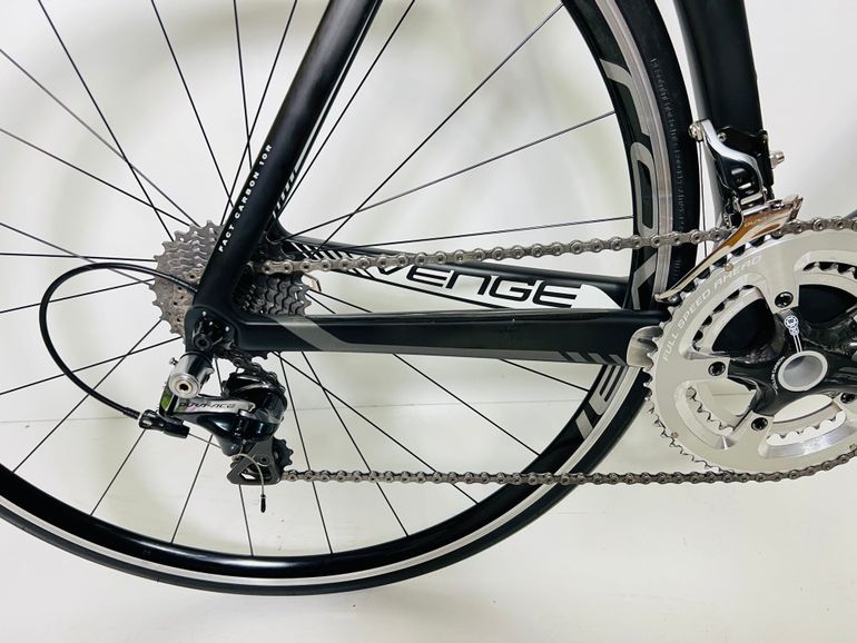 Used Specialized Venge Expert Road & Gravel — image 2 of 10