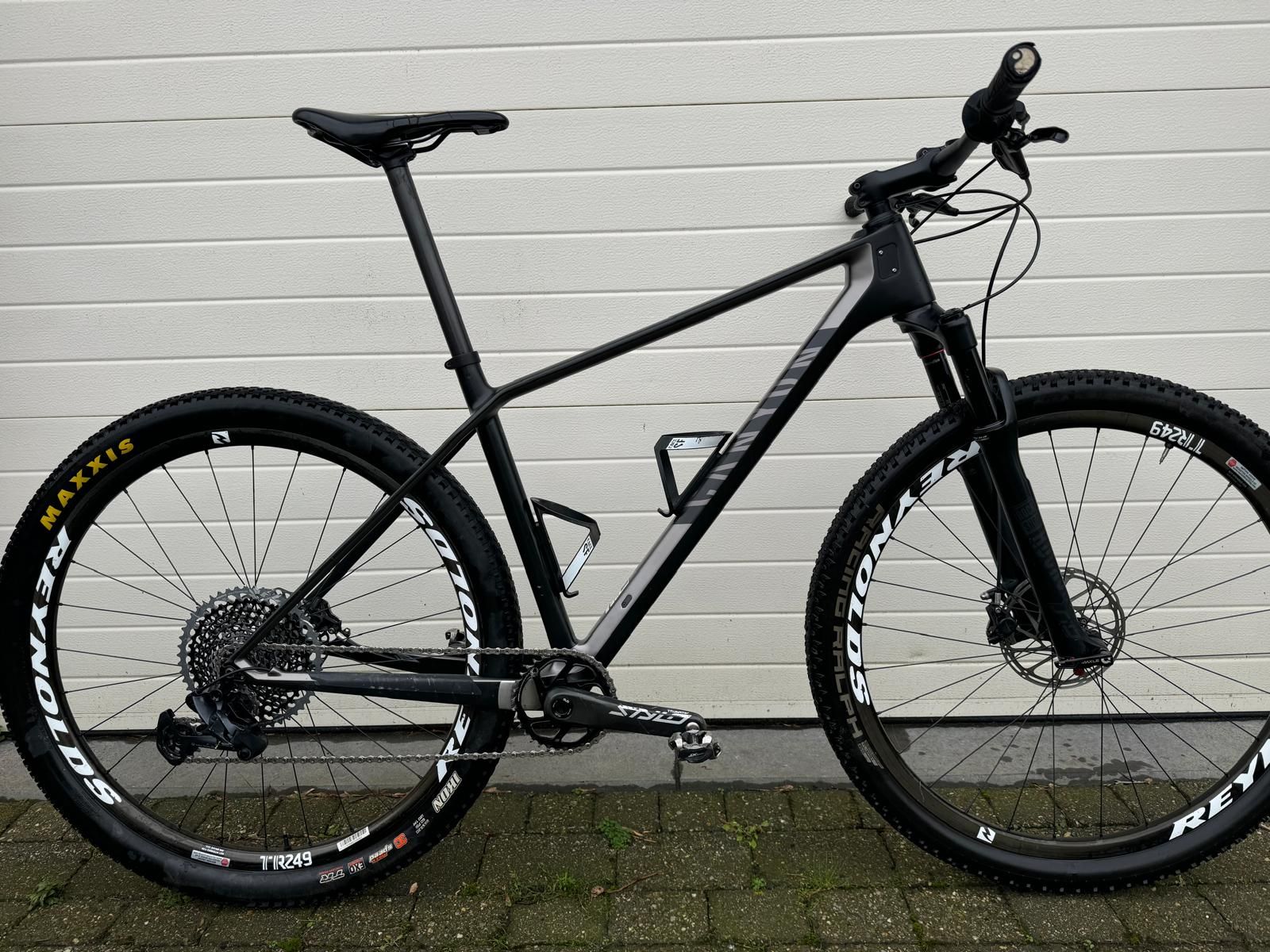 Canyon exceed cf sl 6.0 pro race for sale on sale