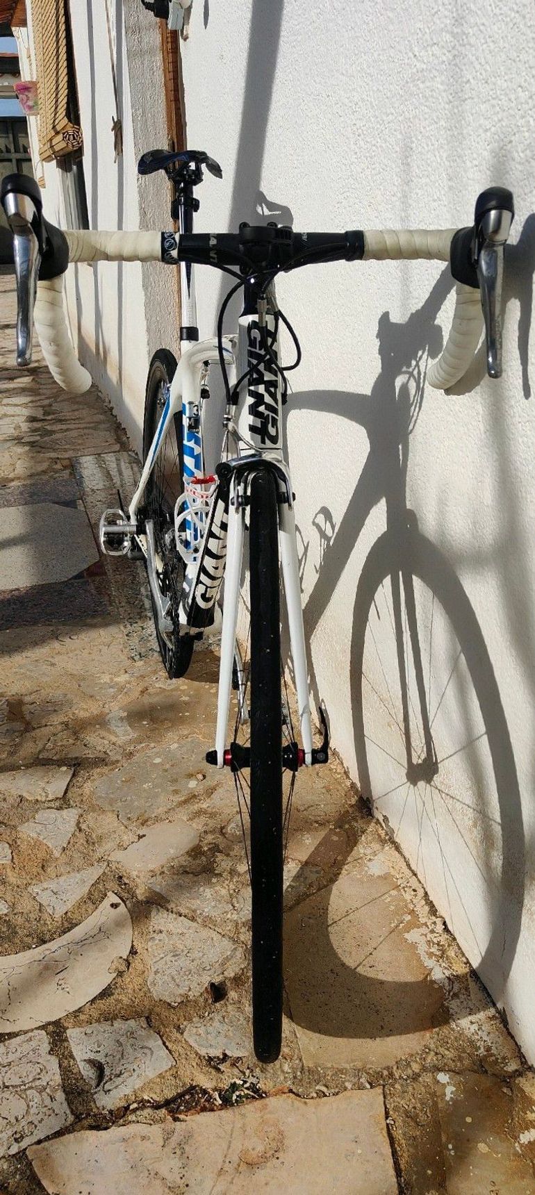 Used Giant TCR Composite 2 2013 2013 Road & Gravel, White — image 2 of 10
