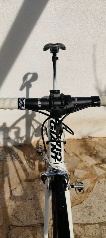 Used Giant TCR Composite 2 2013 2013 Road & Gravel, White — image 9 of 10