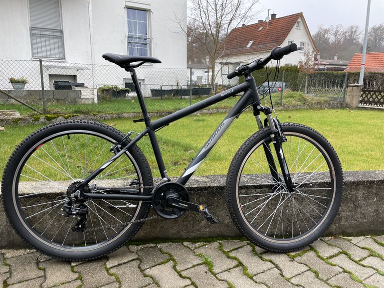 Used Serious Rockville 2021 Mountainbike, Nero — image 1 of 4