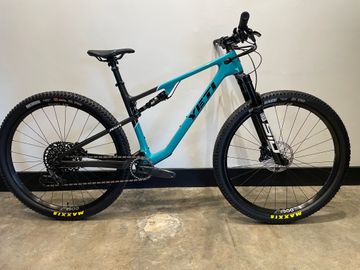 Used Yeti ASR C2 2025 2025 Mountainbike, Blue, 29 — image 1 of 13