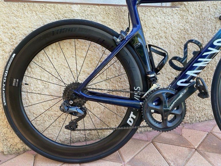 Canyon Aeroad CF SL Disc 8.0 Di2 used in M buycycle