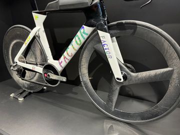 Brugt Factor SLiCK - SRAM Red w/ Power Meter 2024 2024 Road & Gravel — billede 2 af 24