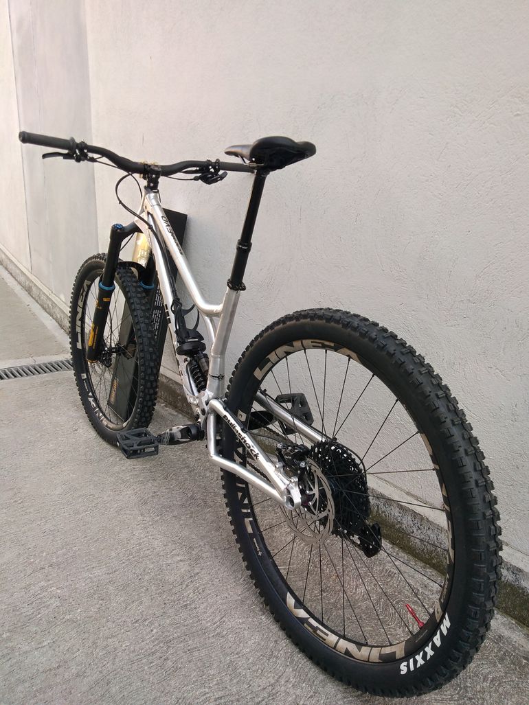 Used Production Privée Ancillotti Scarab Evo 29 2021 Mountainbike, Light Gray — image 9 of 11