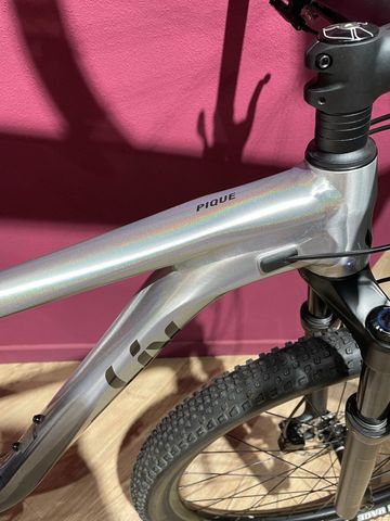 Used Liv Pique 29 2 2021 2021 Mountainbike, Light Gray, 29 — image 2 of 6