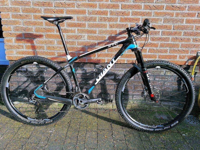 Käytetty Giant XtC Advanced 27.5 0 Team 2014 2014 MTB