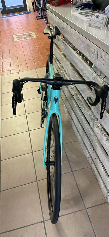 Brugt Bianchi Specialissima COMP 105 Di2 2024 2024 Road & Gravel — billede 3 af 4