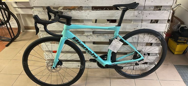 Brugt Bianchi Specialissima COMP 105 Di2 2024 2024 Road & Gravel — billede 4 af 4