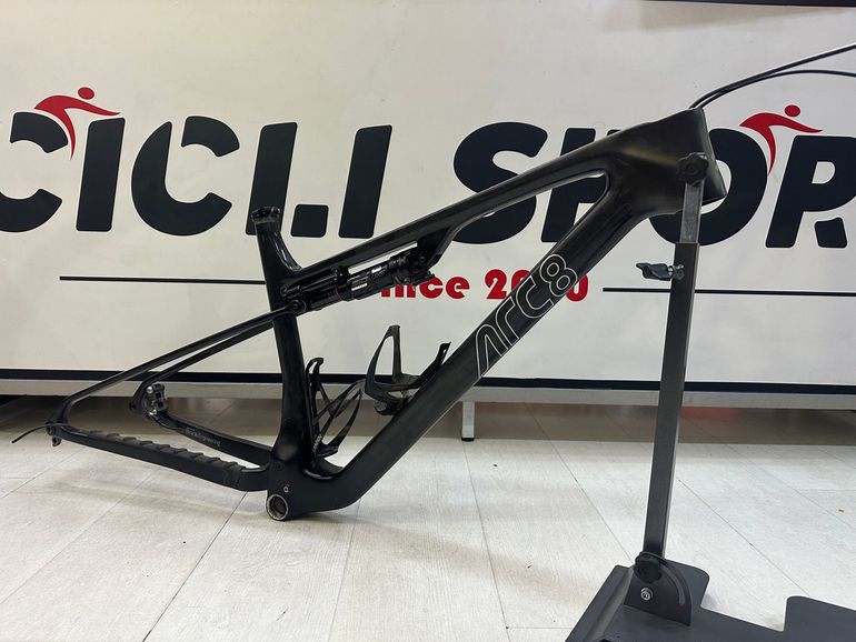 ARC8 Evolve FS Frame Kit gebraucht kaufen M buycycle