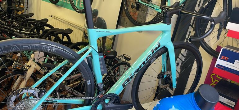 Brugt Bianchi Specialissima COMP Ultegra Di2 2024 2024 Road & Gravel — billede 2 af 4