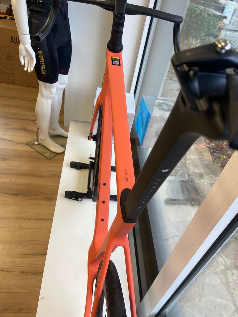 Used Cervélo Soloist kit cadre troppic sunset t61 Frameset 2024 Road & Gravel, Black — image 5 of 6