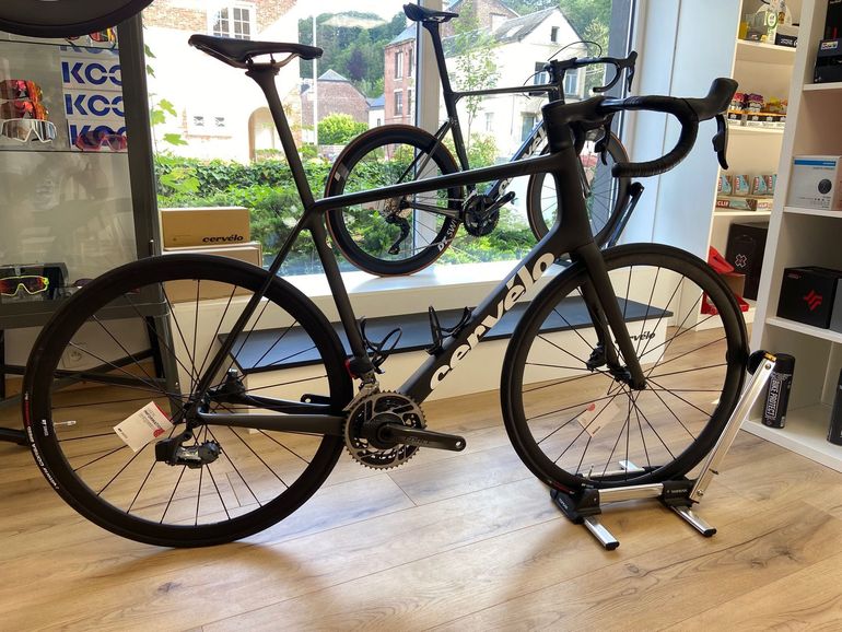 Used Cervélo R5 Frameset Disc Frameset 2023 Road & Gravel, Black — image 1 of 3
