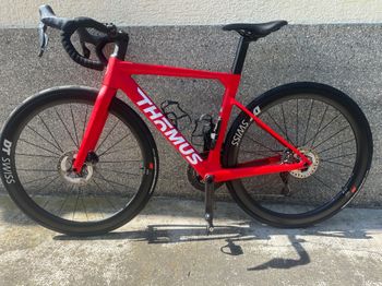 Used Thoemus Sliker Pro Ultimate Ultegra Di2 rot 2024 Road & Gravel, Red — image 1 of 7