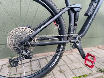 Used CUBE STEREO ONE22 RACE 2024 2024 Mountainbike, Black, 27.5, 29 — image 3 of 6