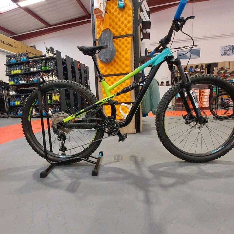 Used Polygon Siskiu T7 2024 2024 Mountainbike, Green, 27.5, 29 — image 1 of 8