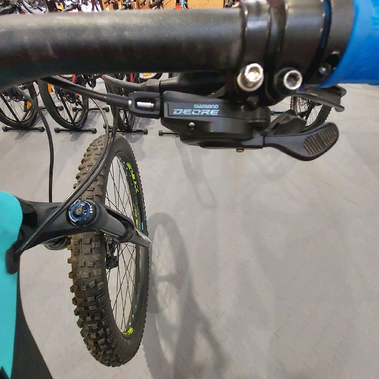 Used Polygon Siskiu T7 2024 2024 Mountainbike, Green, 27.5, 29 — image 8 of 8