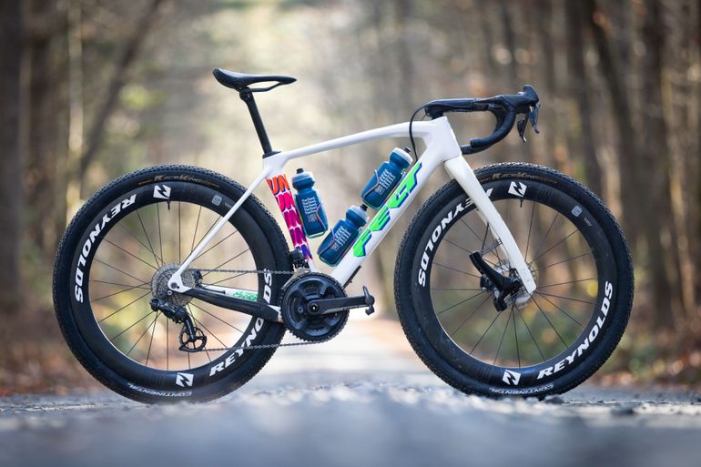 Used Felt Breed 2024 Road & Gravel, White — image 1 of 8