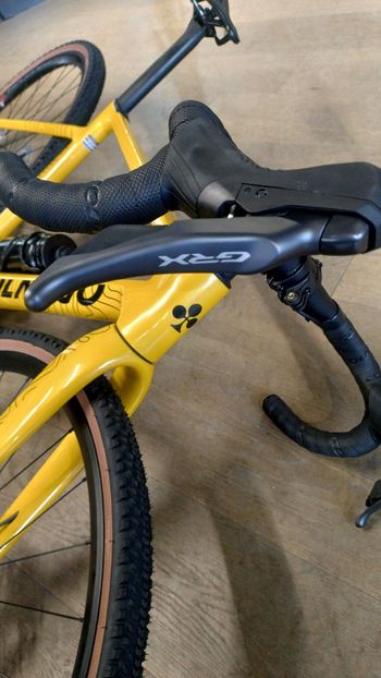 Used Colnago G4x 2024 Road & Gravel, Orange — image 8 of 12