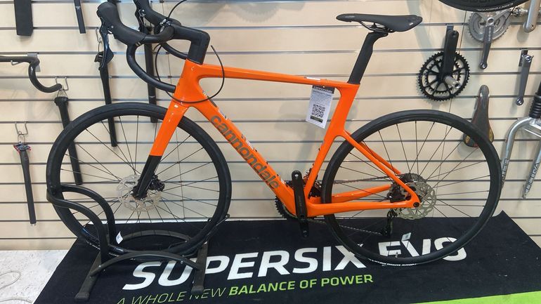 Cannondale SuperSix EVO 4 2024 Road & Gravel de segunda mano, Naranja — imagen 2 de 4