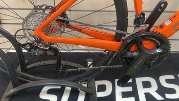 Cannondale SuperSix EVO 4 2024 2024 Road & Gravel usato, Arancione — immagine 3 di 4