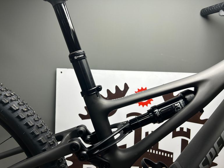 Used Specialized Stumpjumper Comp 2022 2022 Mountainbike, Light Gray, 29 — image 4 of 7