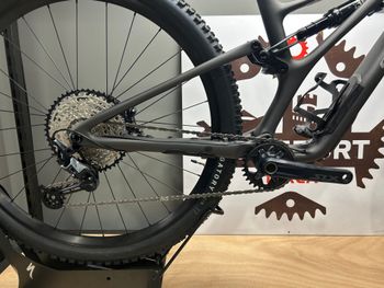 Used Specialized Stumpjumper Comp 2022 2022 Mountainbike, Light Gray, 29 — image 3 of 7