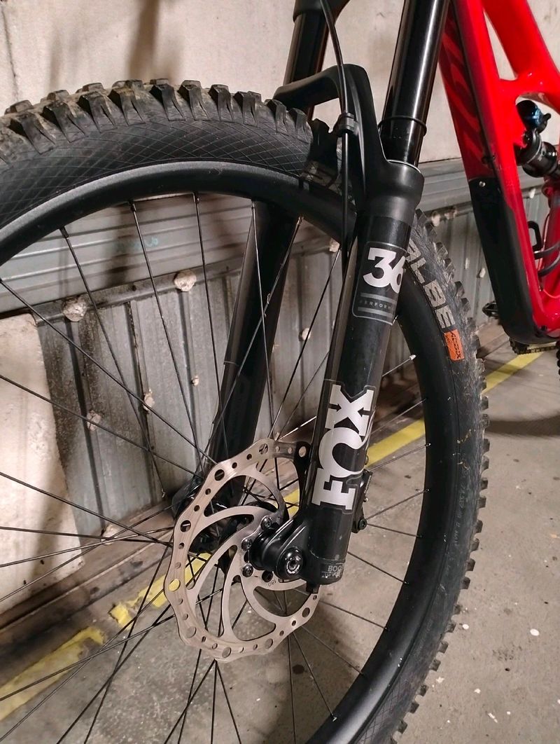 Tweedehands Ibis Mojo HD4 GX Eagle 2019 2019 Mountainbike — afbeelding 4 van 9