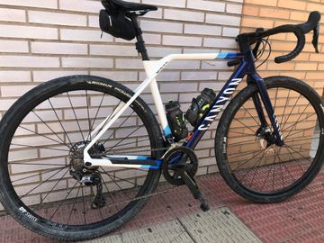 Canyon Inflite CF SL 7 2023 2023 Road & Gravel d'occasion — image 3 sur 4