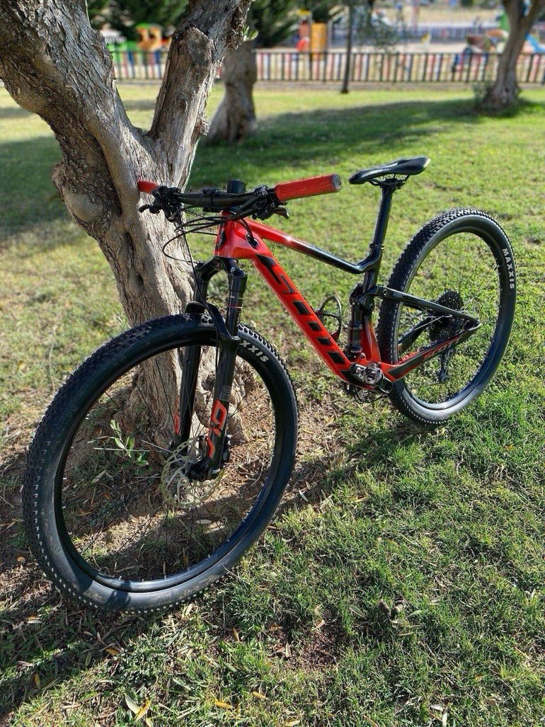 Used Scott Spark RC 900 2020 2020 Mountainbike, Naranja — image 1 of 12