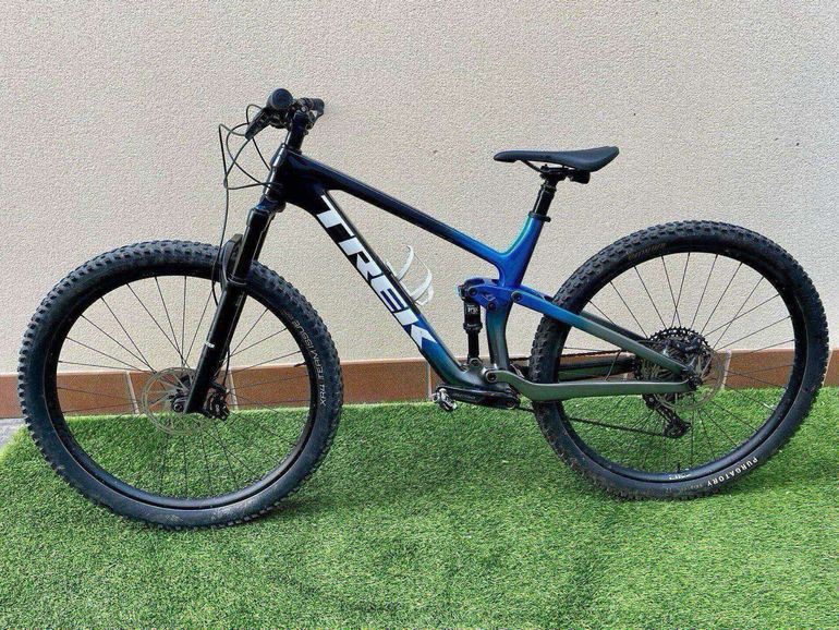 Trek Top Fuel 9.7 2023 2023 Mountainbike usato, Blu — immagine 2 di 7