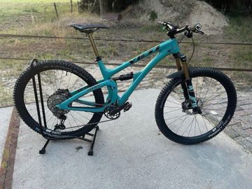 Używany Yeti SB4.5 TURQ XT 2018 2018 Mountainbike — zdjęcie 1 z 11