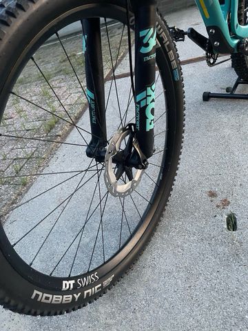 Używany Yeti SB4.5 TURQ XT 2018 2018 Mountainbike — zdjęcie 8 z 11