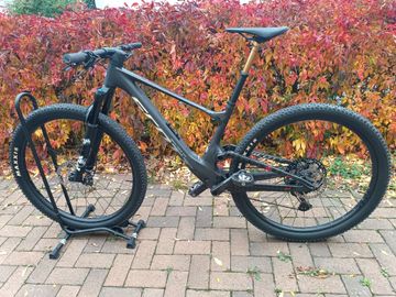 Used Scott Spark RC Team 2022 2022 Mountainbike, Black, 29 — image 2 of 54