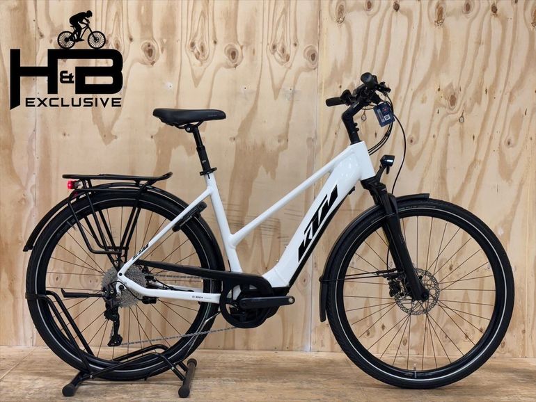 Used KTM Macina Tour CX 625 LTD Shimano 2023 Mountainbike, White — image 2 of 16