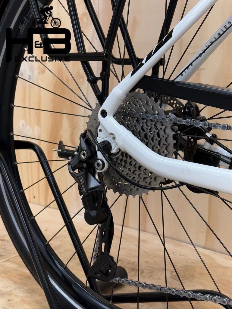 Used KTM Macina Tour CX 625 LTD Shimano 2023 Mountainbike, White — image 15 of 16