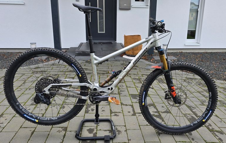 Used Other Brands Crossworx Lite 290 2022 Mountainbike, Hellgrau — image 1 of 11