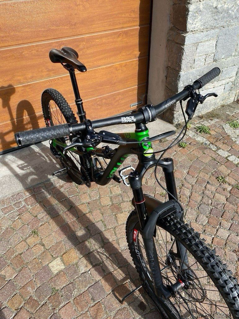 Used Kellys Swag 50 27.5” 2020 Mountainbike, Black — image 8 of 10