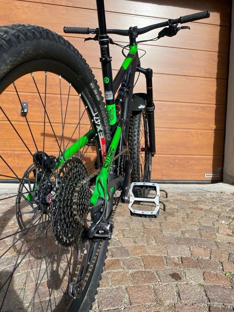 Used Kellys Swag 50 27.5” 2020 Mountainbike, Black — image 7 of 10