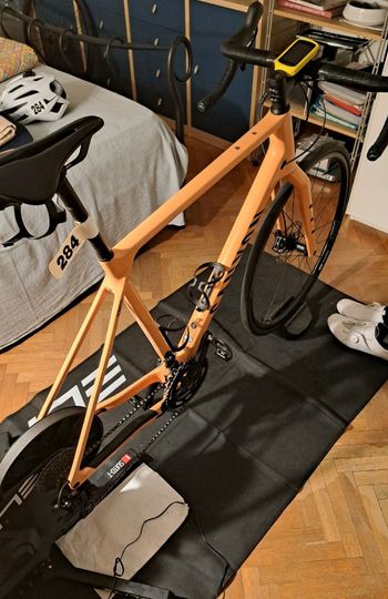 Used Canyon Grizl CF SL 6 2023 2023 Road & Gravel, Orange — image 5 of 10