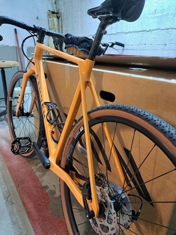 Used Canyon Grizl CF SL 6 2023 2023 Road & Gravel, Orange — image 4 of 10