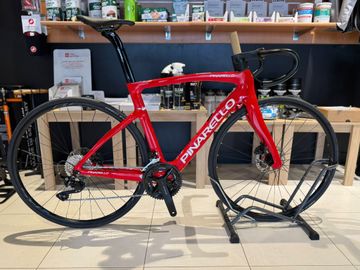 Used Pinarello F1 2025 Road & Gravel, Red — image 3 of 3