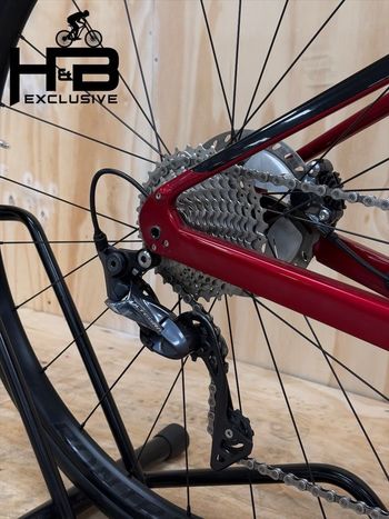 Used Trek Domane SL 6 Carbon Shimano Ultegra 2023 Road & Gravel, Red — image 12 of 13