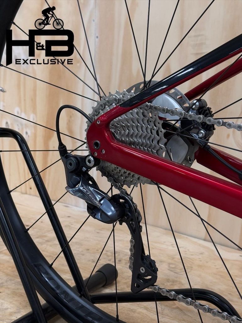 Used Trek Domane SL 6 Carbon Shimano Ultegra 2023 Road & Gravel, Red — image 12 of 13