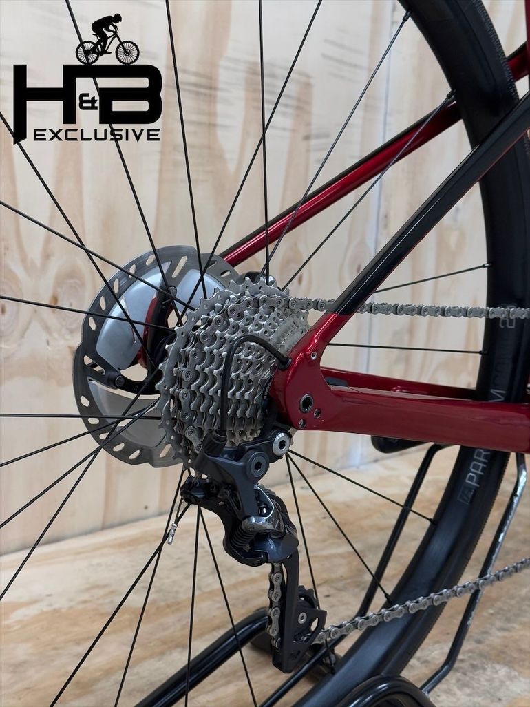 Used Trek Domane SL 6 Carbon Shimano Ultegra 2023 Road & Gravel, Red — image 13 of 13